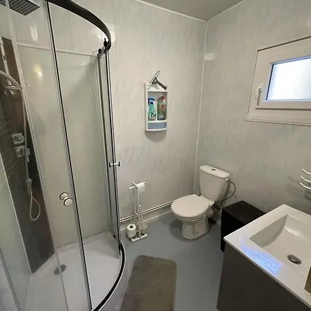 Spacieux T2 Avec Balcon Près Des Pistes Au Lioran - Fr-1-787-134 * Le Lioran